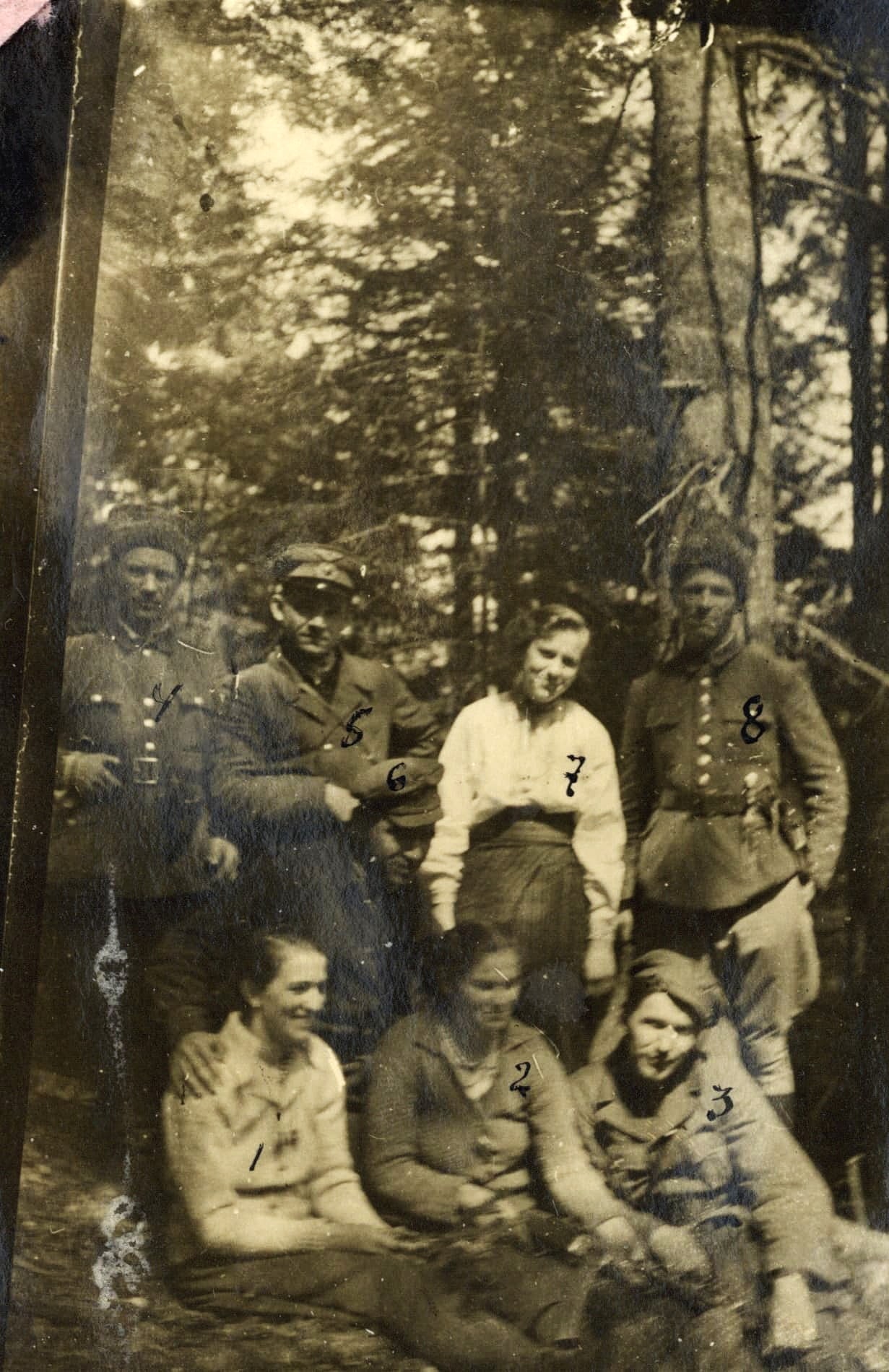 Фото повстанців.