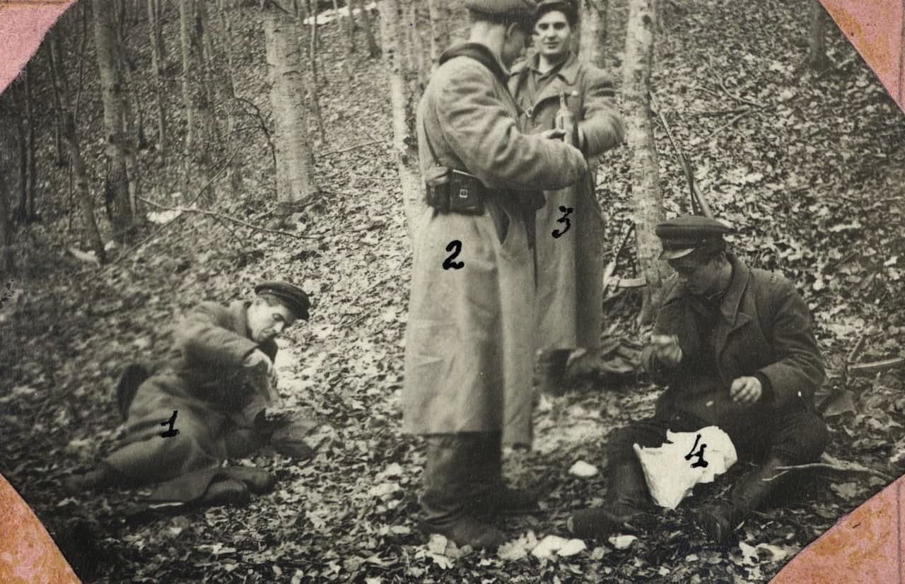 Фото групи повстанців